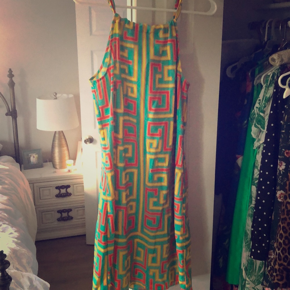 Size M adorable Crown & Ivy shift dress